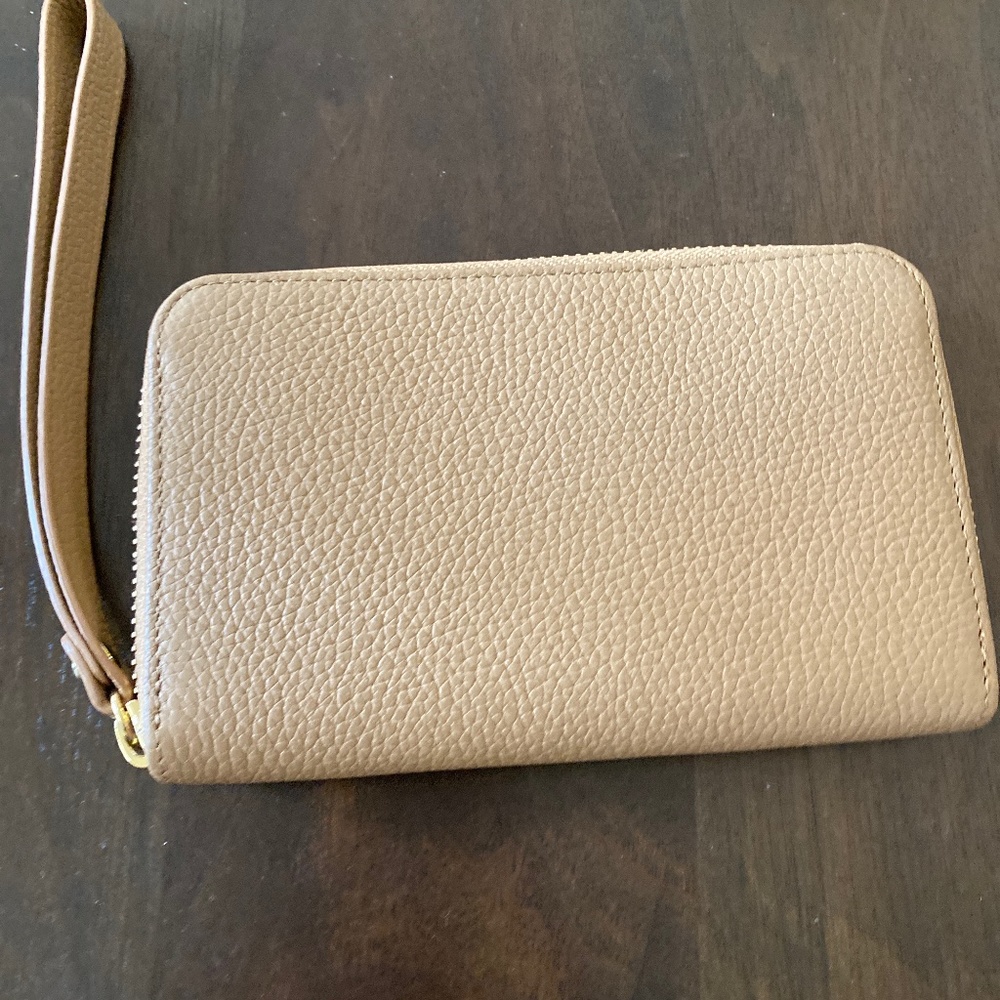 Tan wristlet